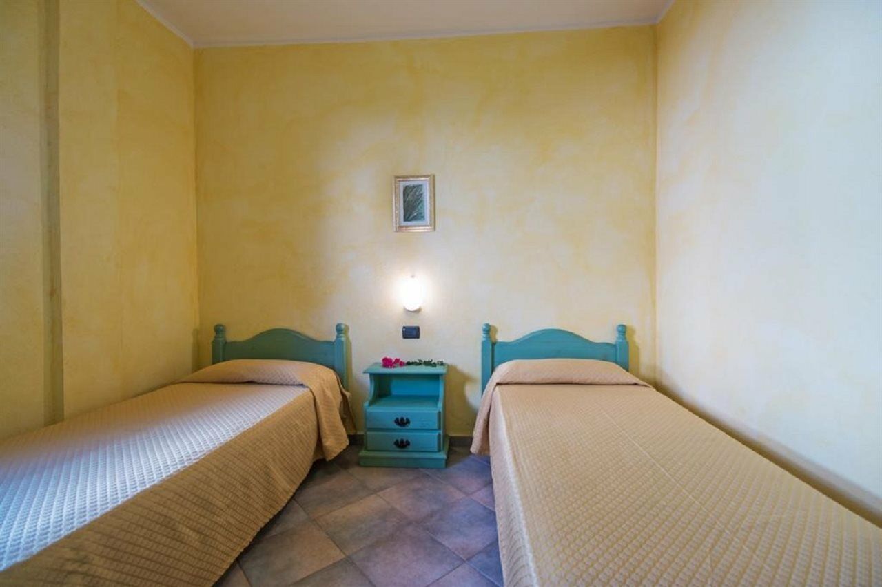 Albergo Residenziale Gli Ontani Cala Liberotto Zewnętrze zdjęcie